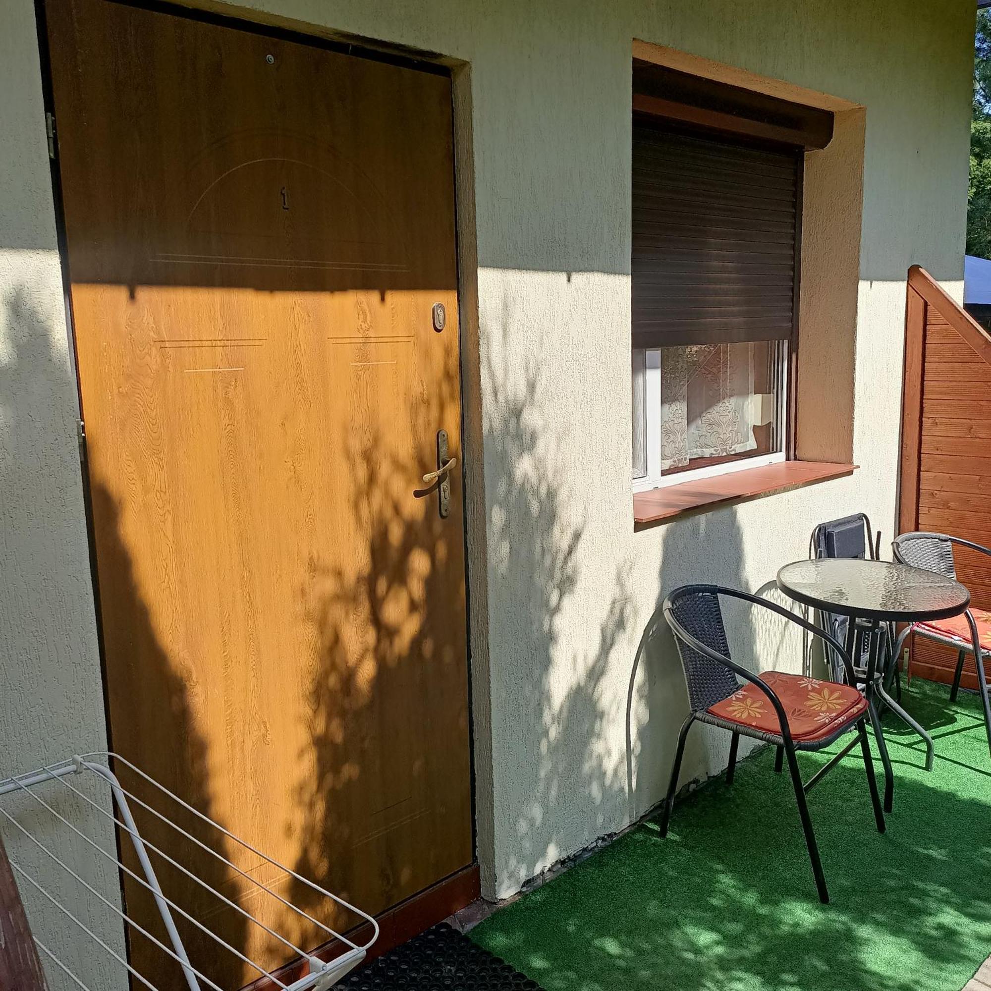 "Vanilla" Pokoje I Apartamenty Nad Brzegiem Jeziora Okuninka Esterno foto
