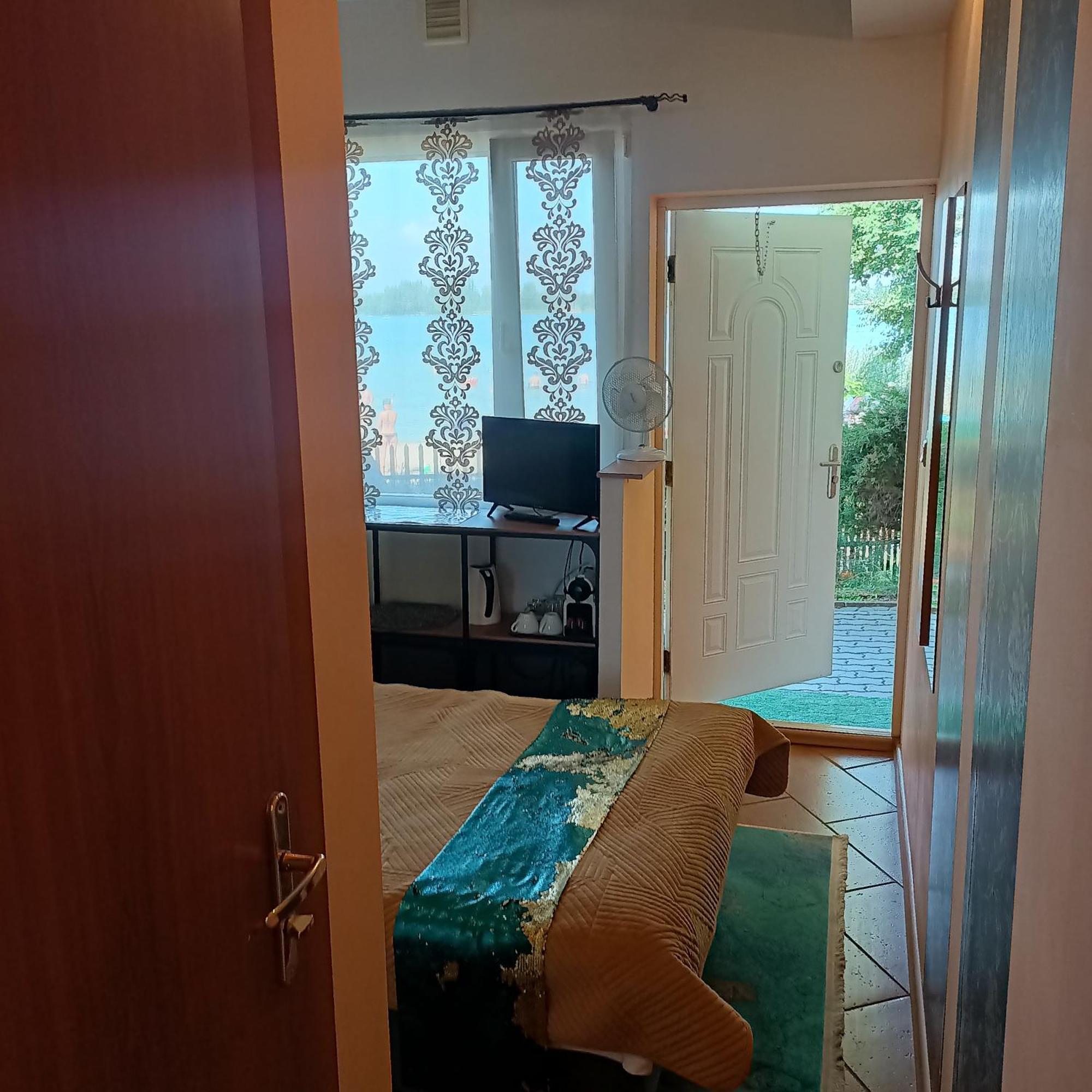 "Vanilla" Pokoje I Apartamenty Nad Brzegiem Jeziora Okuninka Esterno foto