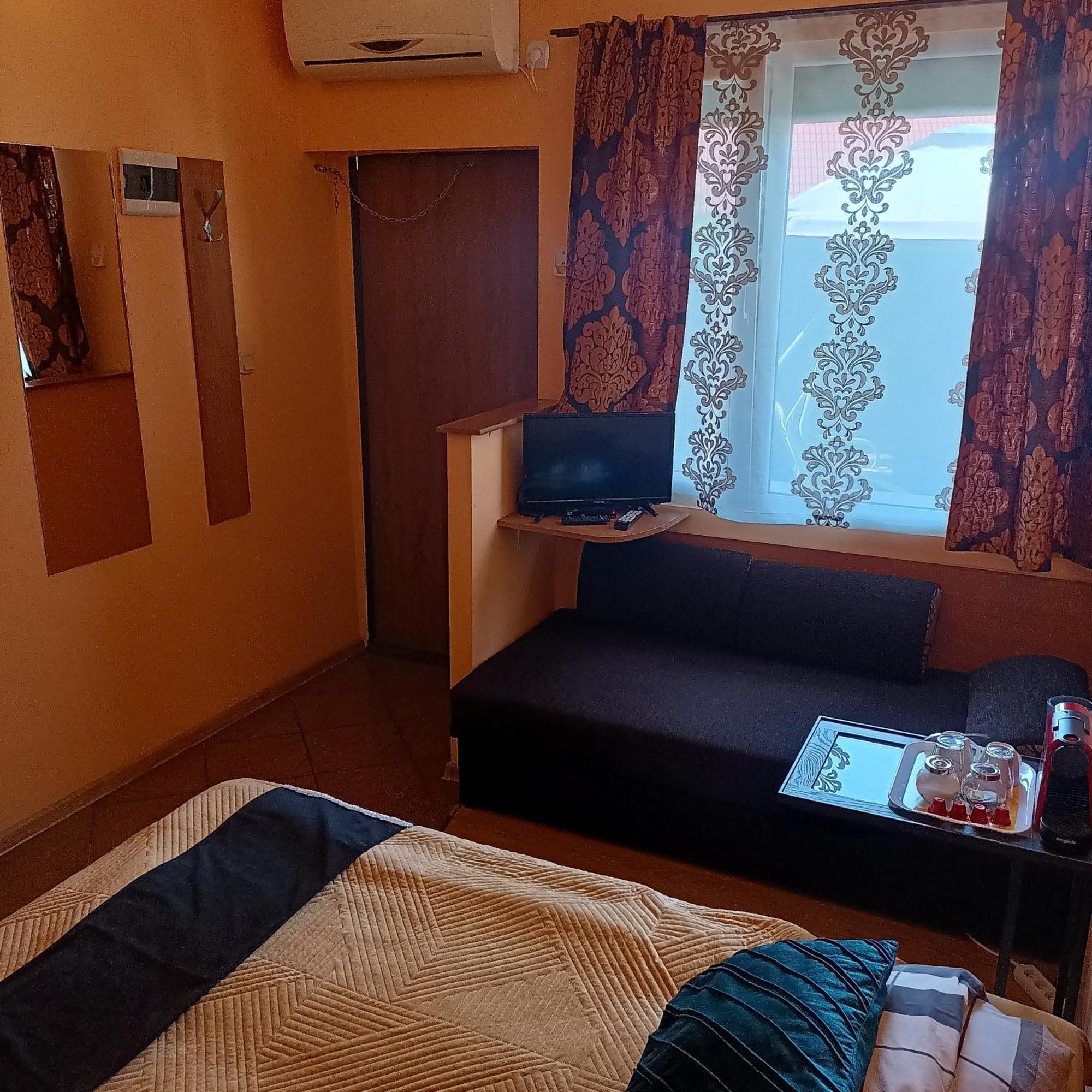 "Vanilla" Pokoje I Apartamenty Nad Brzegiem Jeziora Okuninka Esterno foto