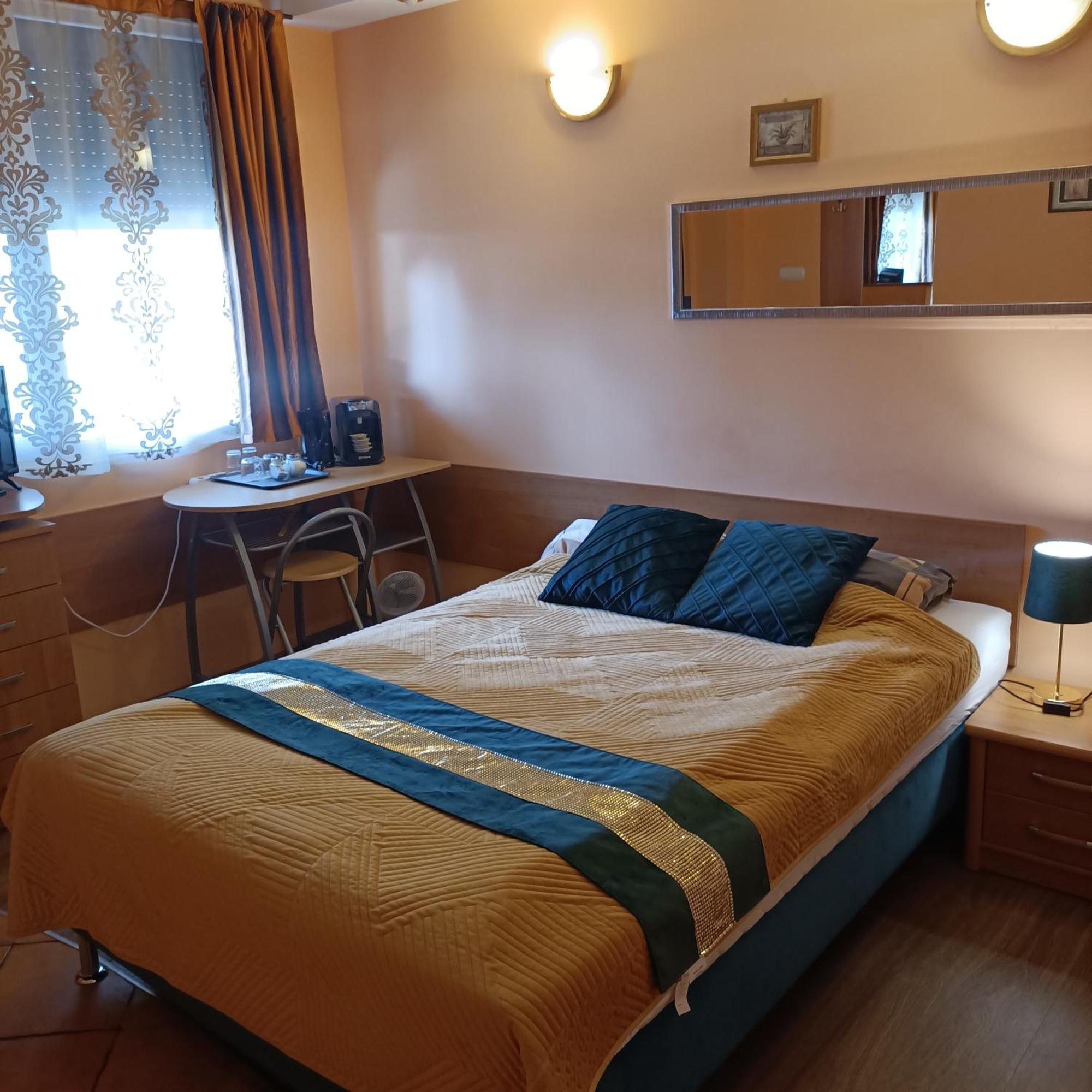 "Vanilla" Pokoje I Apartamenty Nad Brzegiem Jeziora Okuninka Esterno foto